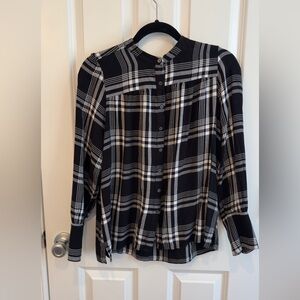 LOFT Monochrome Plaid Button-Up Shirt